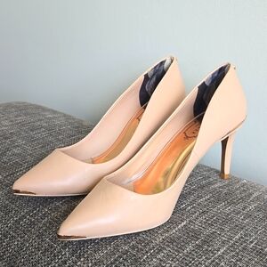 Fabulous Ted Baker heels, size 7